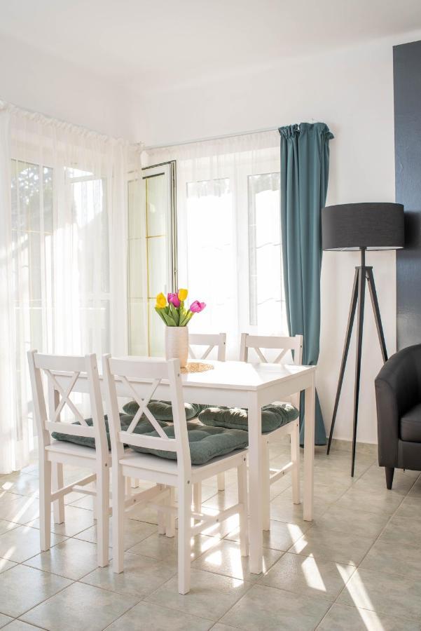 Park Apartman Heviz Exterior photo