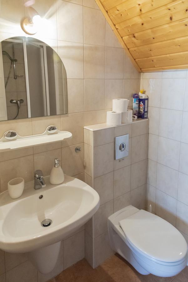 Park Apartman Heviz Exterior photo